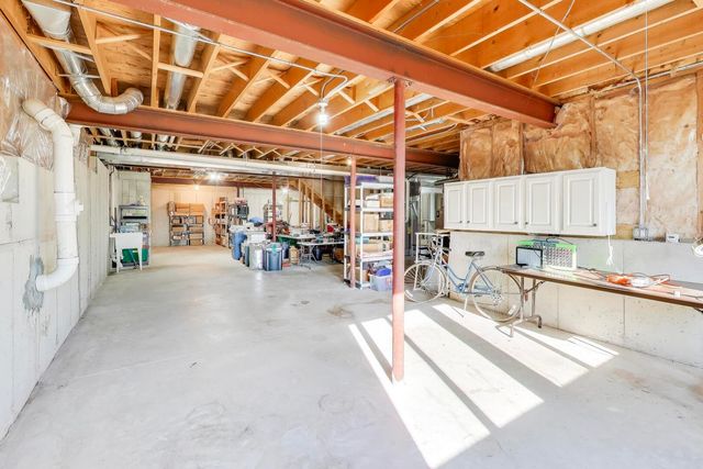 15N866 Meadow Court, Hampshire, IL 60140