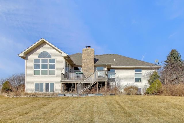 15N866 Meadow Court, Hampshire, IL 60140