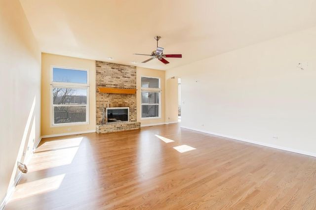 15N866 Meadow Court, Hampshire, IL 60140