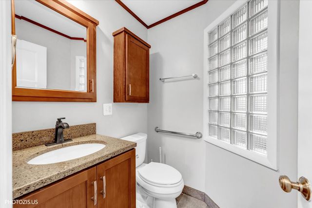 7056 Osage Road W, Long Grove, IL 60047