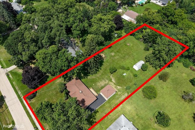 7056 Osage Road W, Long Grove, IL 60047