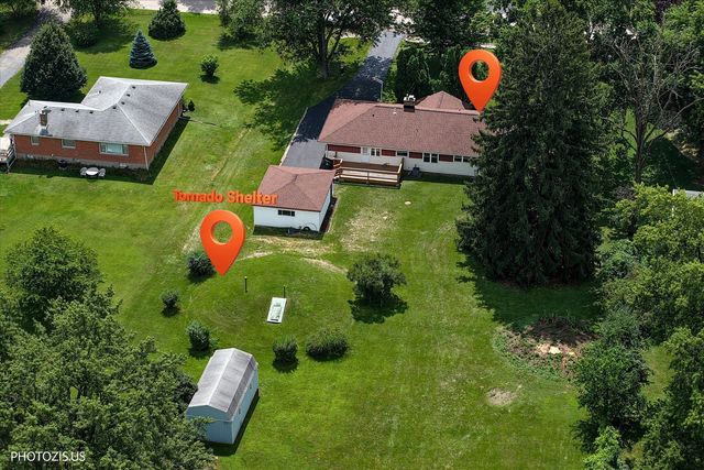7056 Osage Road W, Long Grove, IL 60047