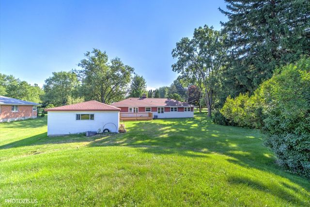 7056 Osage Road W, Long Grove, IL 60047