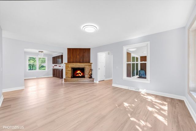 7056 Osage Road W, Long Grove, IL 60047