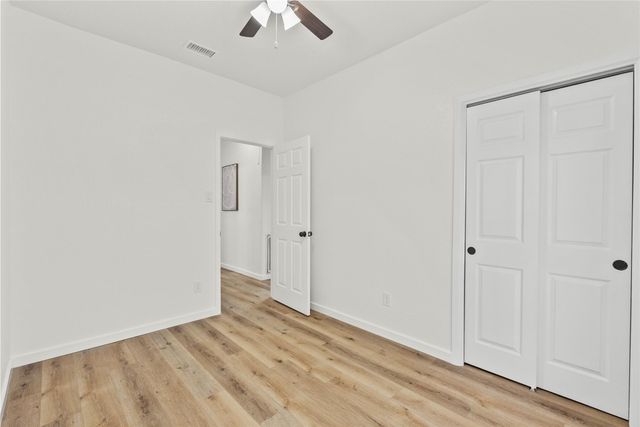 617 Prairie Ln, Angleton, TX 77515