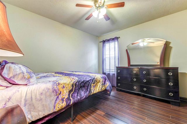 940 Oak Lynn Drive, Conroe, TX 77378