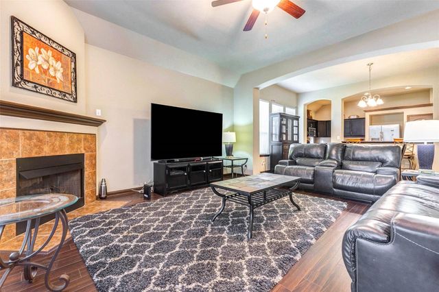 940 Oak Lynn Drive, Conroe, TX 77378