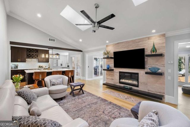 825 Overhill Court, Atlanta, GA 30328