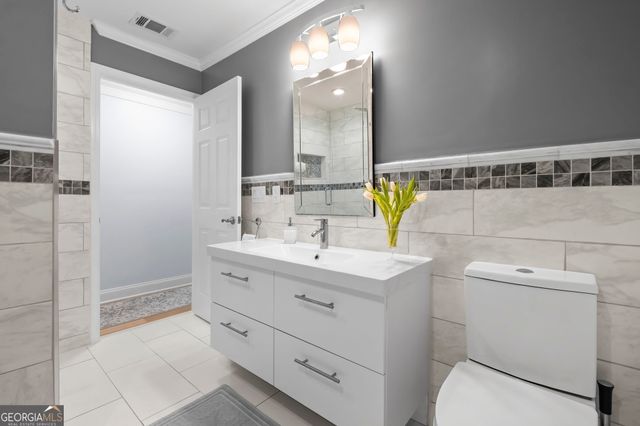 825 Overhill Court, Atlanta, GA 30328