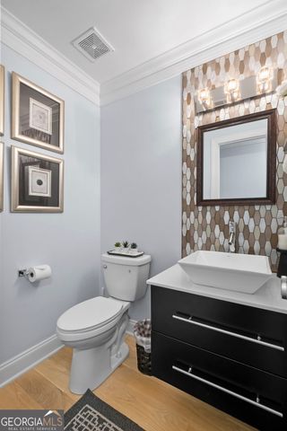 825 Overhill Court, Atlanta, GA 30328