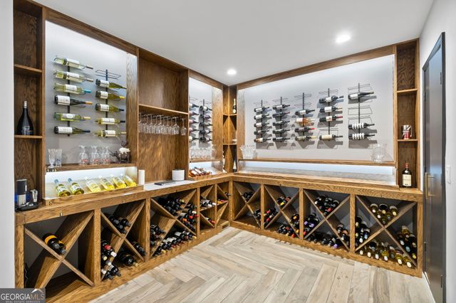 825 Overhill Court, Atlanta, GA 30328