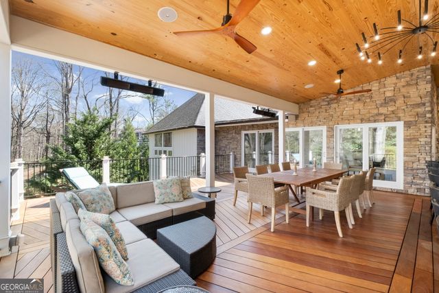 825 Overhill Court, Atlanta, GA 30328