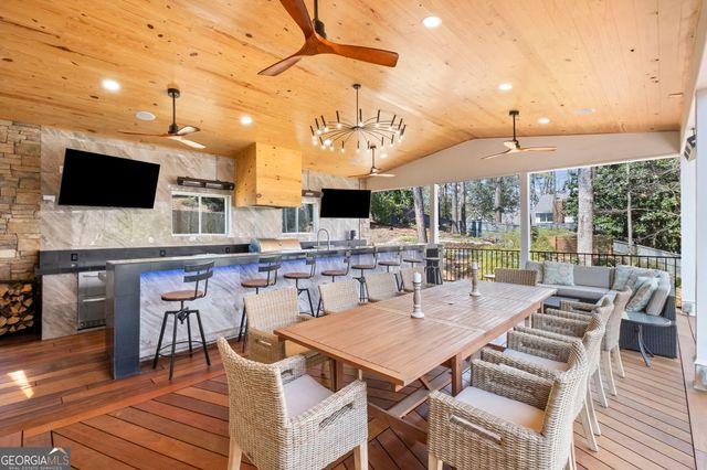 825 Overhill Court, Atlanta, GA 30328