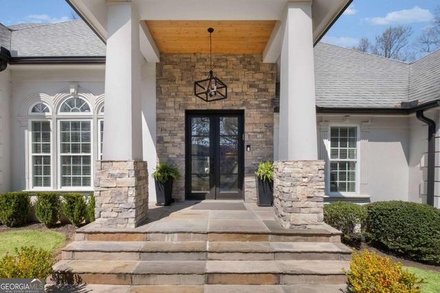 825 Overhill Court, Atlanta, GA 30328