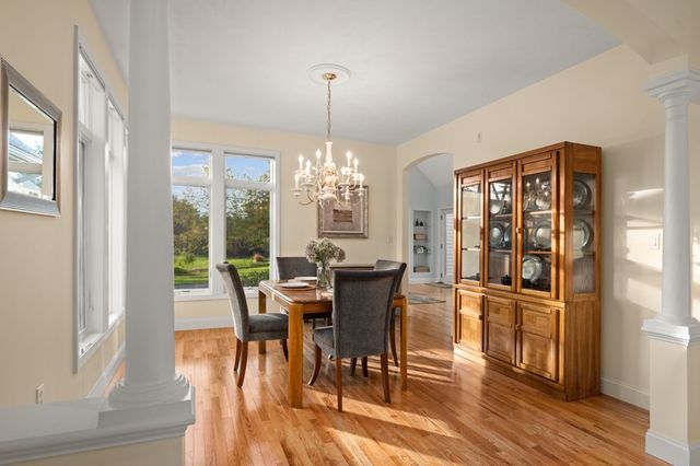 16 Hawkins Pond Lane, Salem, NH 03079