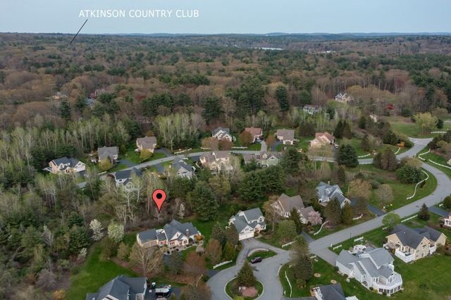 16 Hawkins Pond Lane, Salem, NH 03079