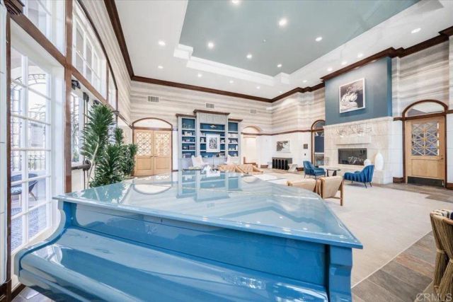 4155 Executive Drive E111, La Jolla, CA 92037