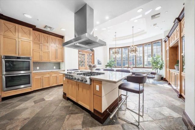 4155 Executive Drive E111, La Jolla, CA 92037