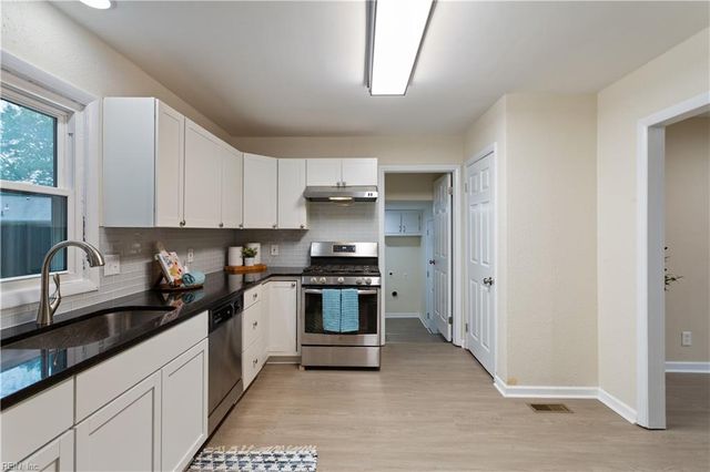 3408 Wakefield DR, Portsmouth, VA 23703