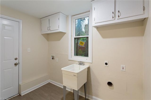 3408 Wakefield DR, Portsmouth, VA 23703