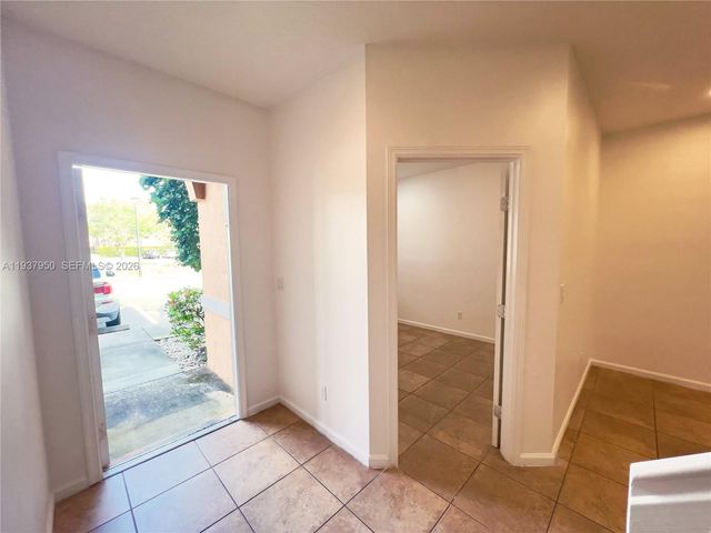 5906 Woodlands Boulevard, Tamarac, FL 33319