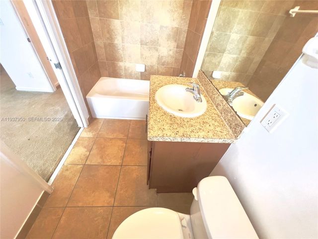 5906 Woodlands Boulevard, Tamarac, FL 33319
