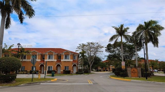 5906 Woodlands Boulevard, Tamarac, FL 33319