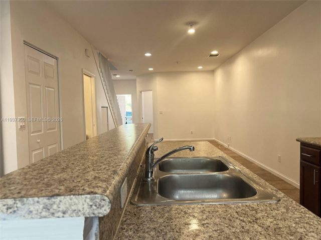 5906 Woodlands Boulevard, Tamarac, FL 33319