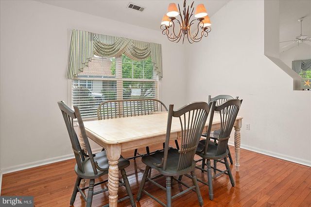 2 JOHNS CT, Ocean View, DE 19970