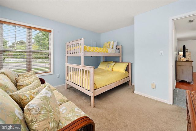 2 JOHNS CT, Ocean View, DE 19970