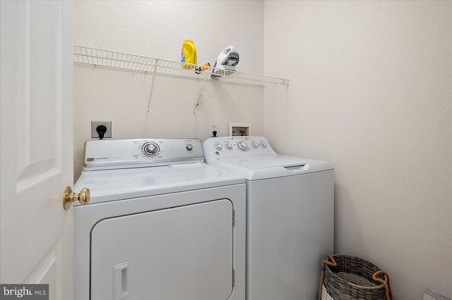 2 JOHNS CT, Ocean View, DE 19970