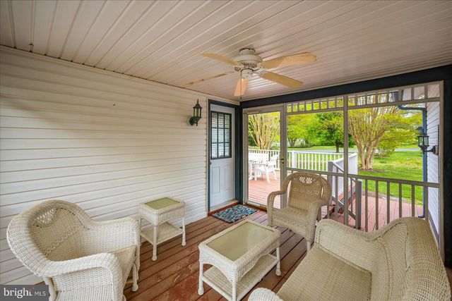 2 JOHNS CT, Ocean View, DE 19970
