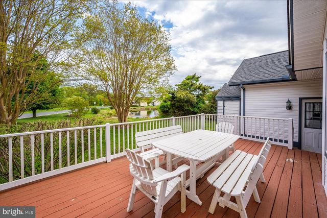 2 JOHNS CT, Ocean View, DE 19970