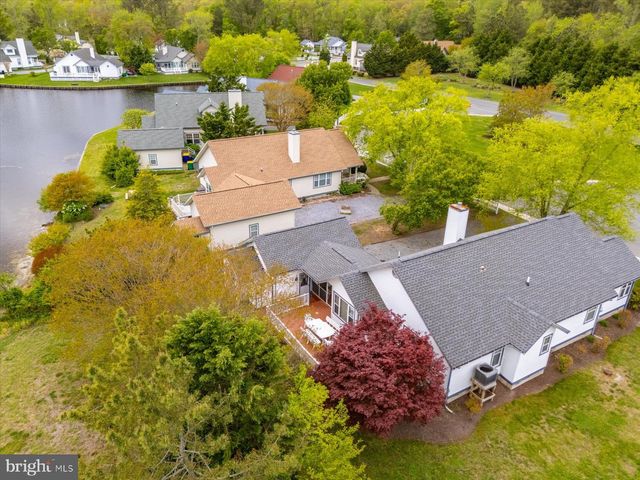 2 JOHNS CT, Ocean View, DE 19970