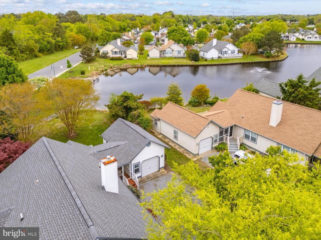 2 JOHNS CT, Ocean View, DE 19970