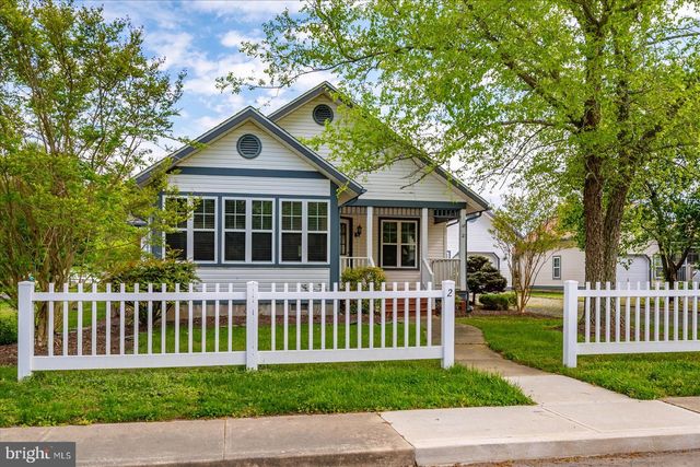2 JOHNS CT, Ocean View, DE 19970