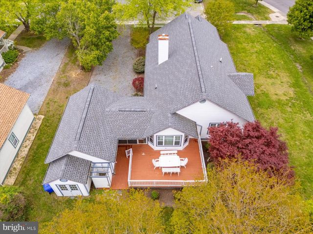 2 JOHNS CT, Ocean View, DE 19970