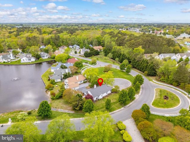 2 JOHNS CT, Ocean View, DE 19970