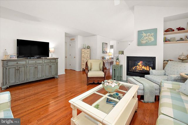 2 JOHNS CT, Ocean View, DE 19970