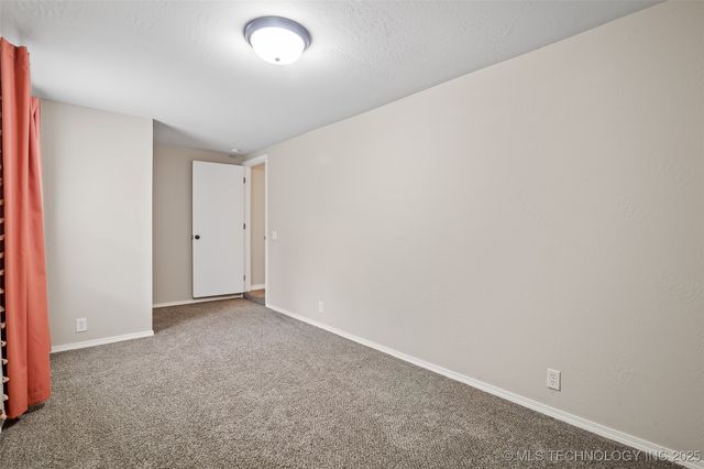 17995 S 4160 Road, Claremore, OK 74017