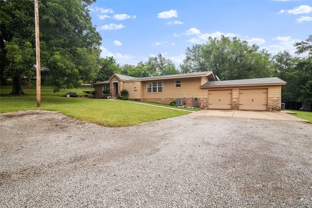 17995 S 4160 Road, Claremore, OK 74017