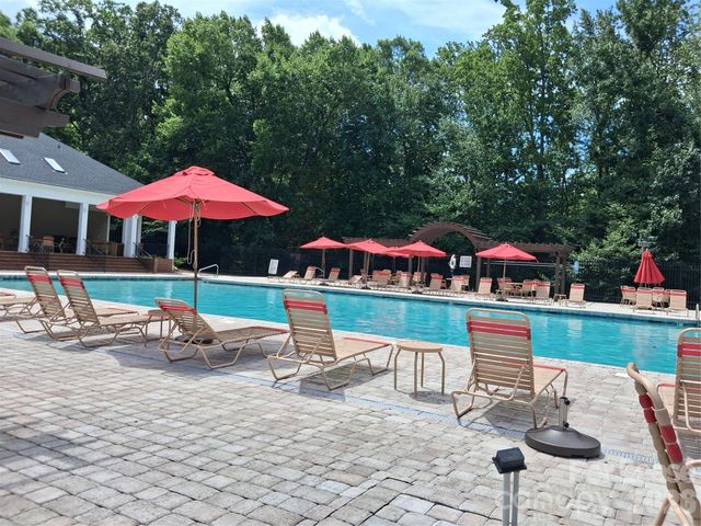 8214 Deodora Cedar Lane, Charlotte, NC 28215