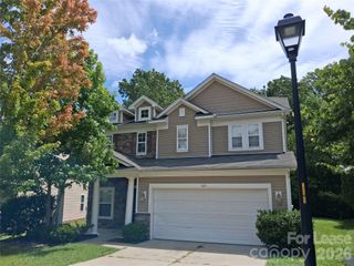 8214 Deodora Cedar Lane, Charlotte, NC 28215