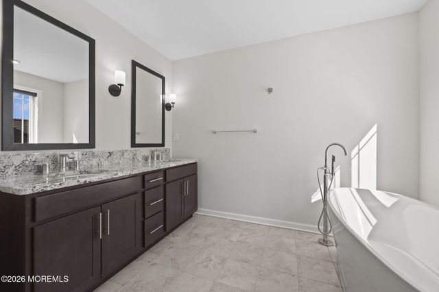 319 Tulip Court, Marlboro, NJ 07746