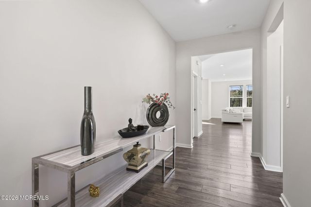 319 Tulip Court, Marlboro, NJ 07746