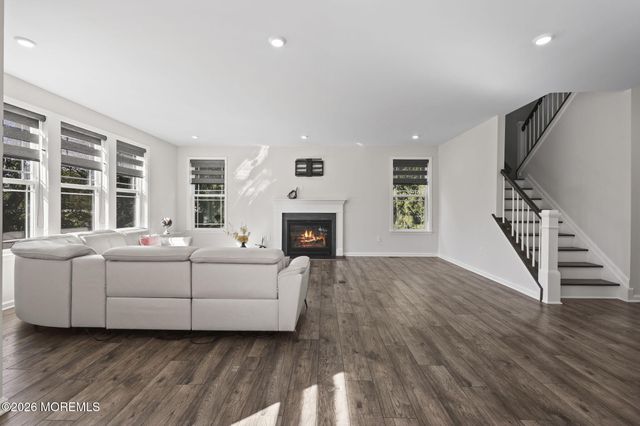 319 Tulip Court, Marlboro, NJ 07746