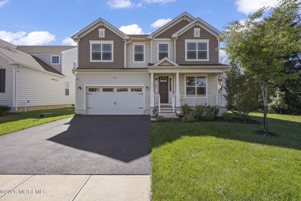 319 Tulip Court, Marlboro, NJ 07746