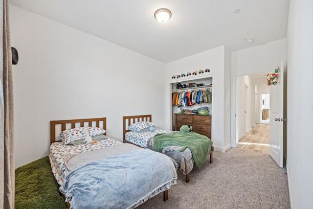 1667 Las Rosas Avenue, Clovis, CA 93612