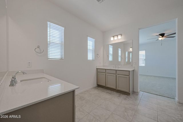 7671 W SMOKETREE Drive, Peoria, AZ 85383