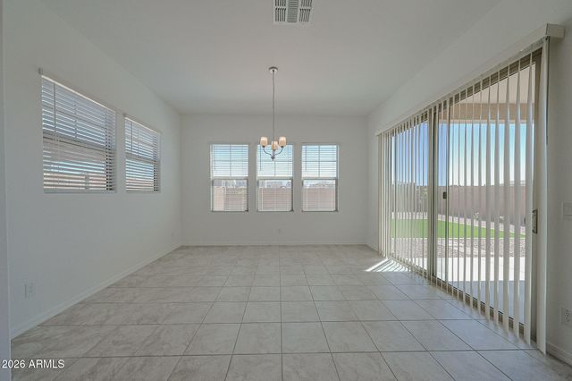 7671 W SMOKETREE Drive, Peoria, AZ 85383